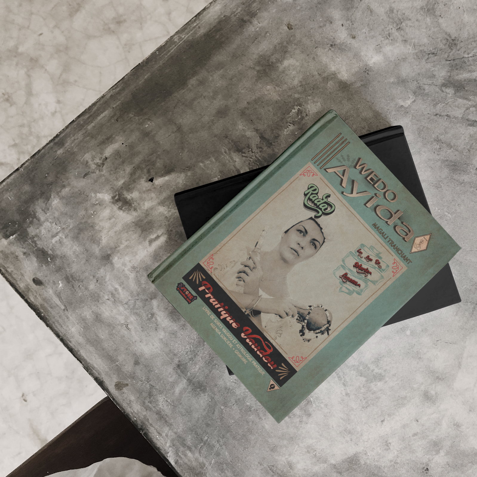 les loas de marie laveau ayida-wedo-magali-tranchant-table